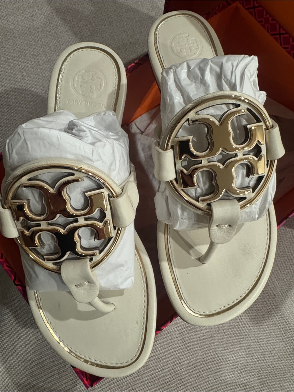 Tory Burch Bleach Metal Miller Calf Leather Sandals Size 6 with box and dust bag - Picture 3 of 10